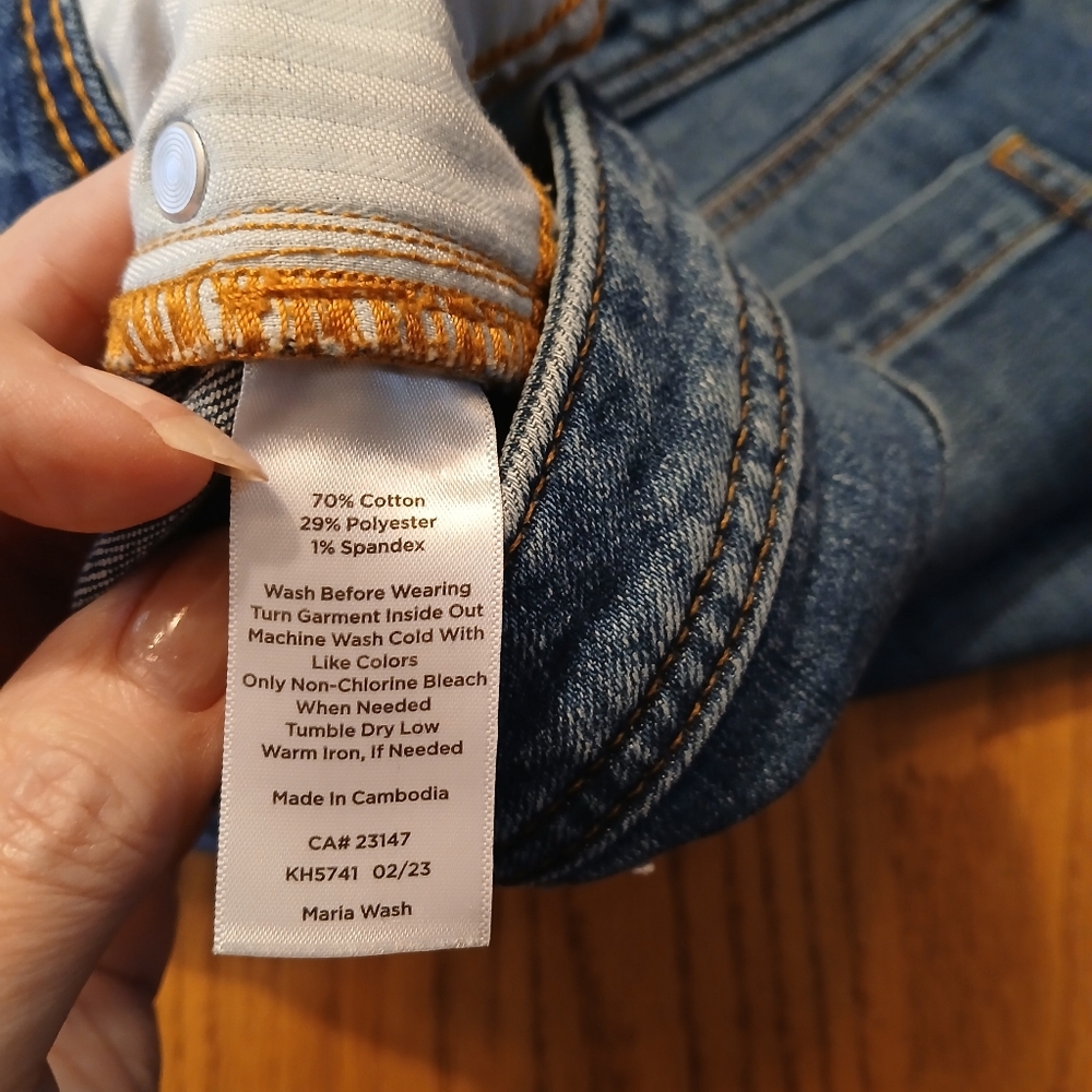 Talbots Bootcut Jeans. Like New Condition. Size 14P - Picture 4 of 5